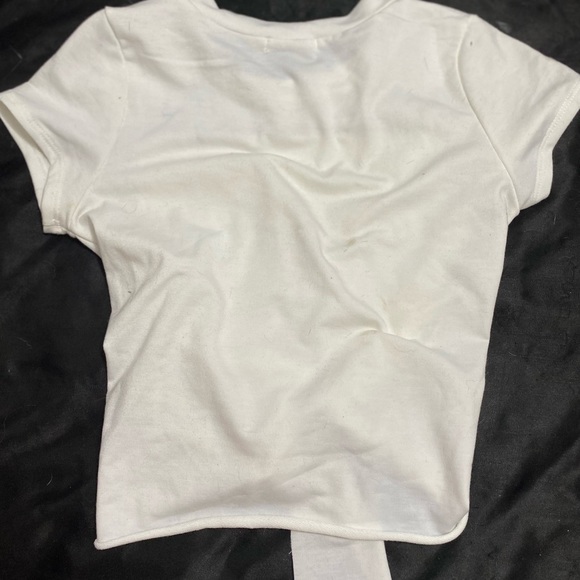 Embossed Queen Tie front shirt Fashionnova - Picture 2 of 2